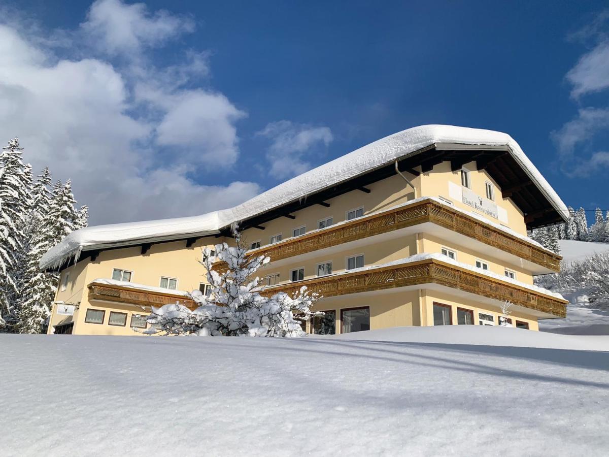 Hotel Kronenhirsch Russbach am Pass Gschütt Exterior foto